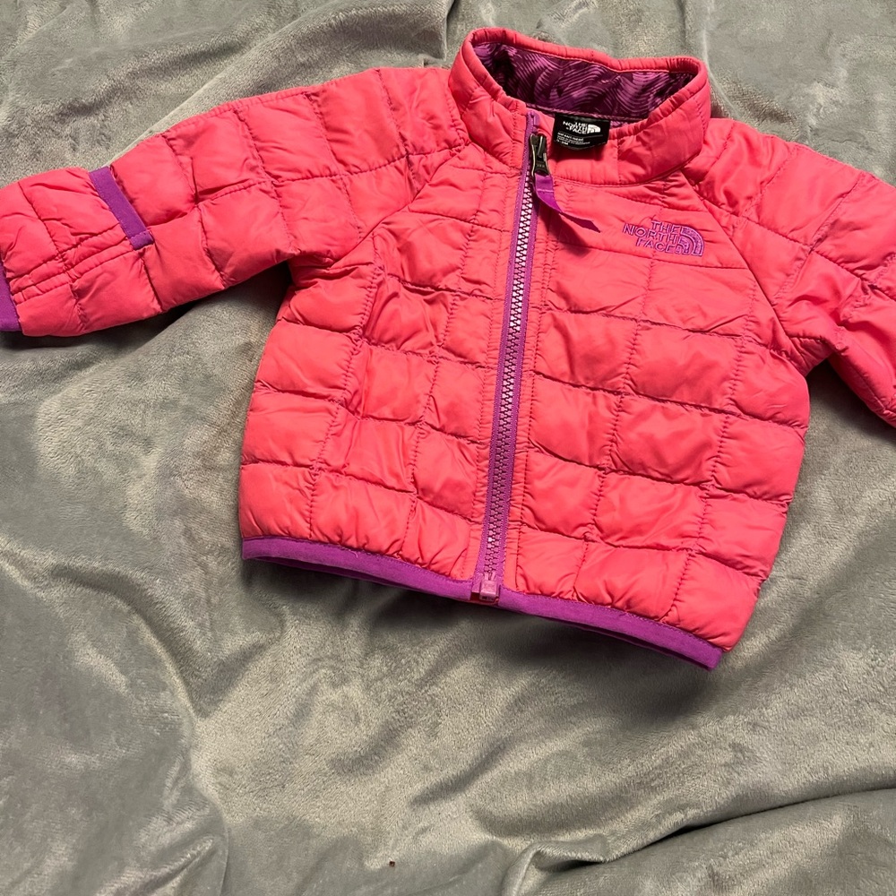 NWOT 0-3months the north face pink and purple baby girl puffer coat jacket